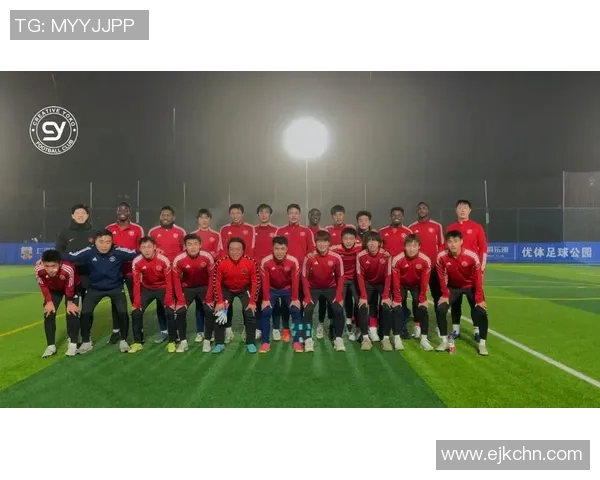 上海足球队速度之争引发热议球迷观点各异引发讨论